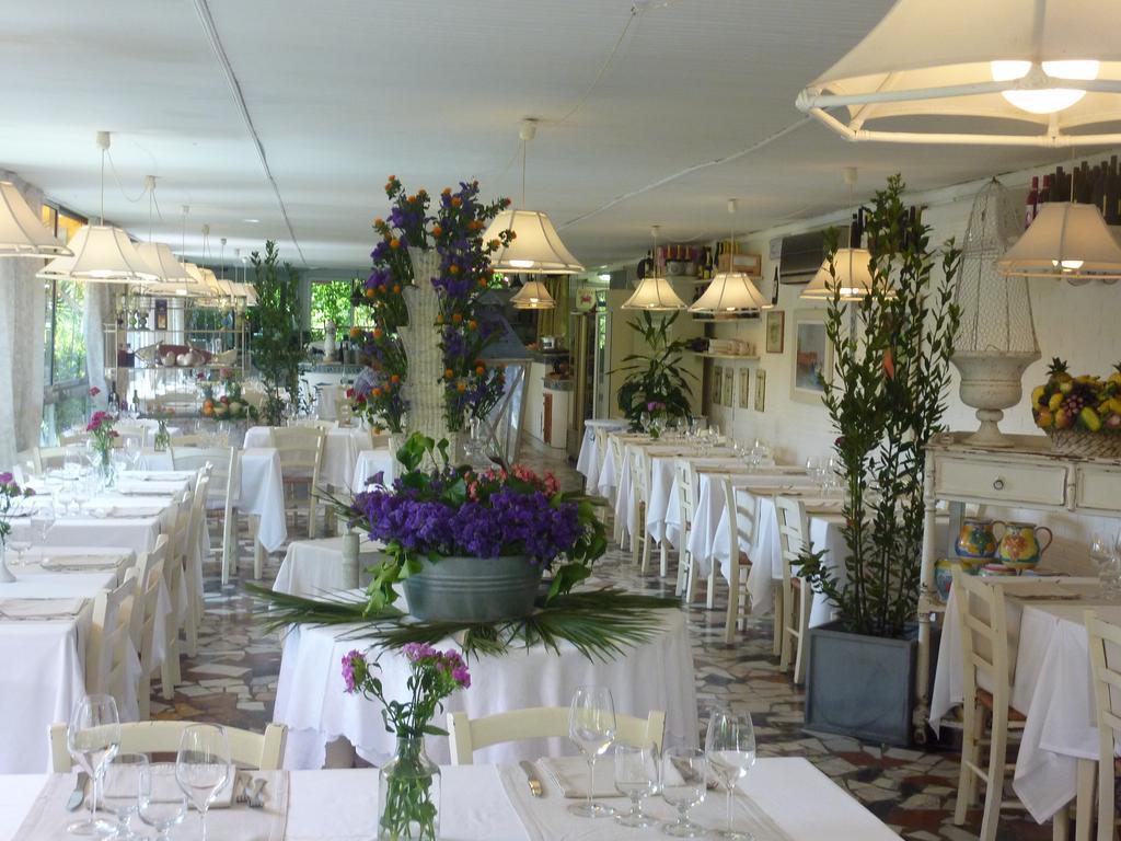 מרינה די קררה Hotel Atlantic מראה חיצוני תמונה
