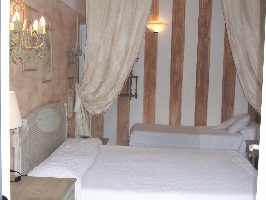 מרינה די קררה Hotel Atlantic חדר תמונה